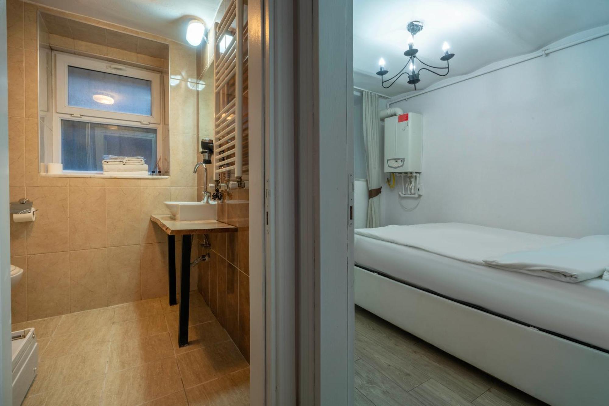 5 Apartment Galata Istanbul Bagian luar foto